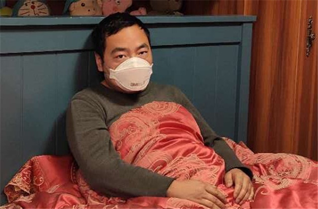 【高光“疫”事】感染不敢回家、排队等床位、开水兑米饭—— 赵东：带着希望和爱 战斗在春天里