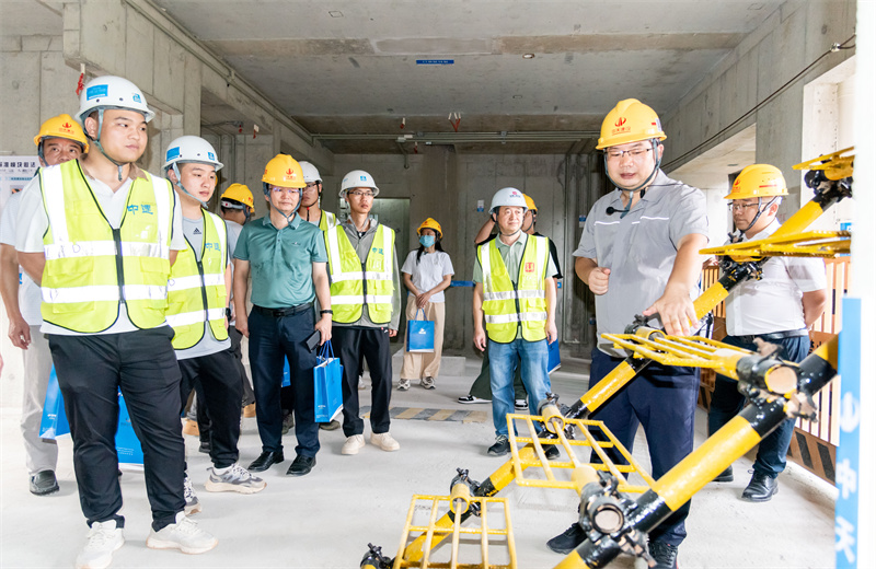 2024年9月20日，由深圳市罗湖区住建局主办，球盟会建设集团承办的2024年度深圳市罗湖区装配式建筑质量、安全观摩活动在深圳中学回迁安置房与人才住房建设项目举行。